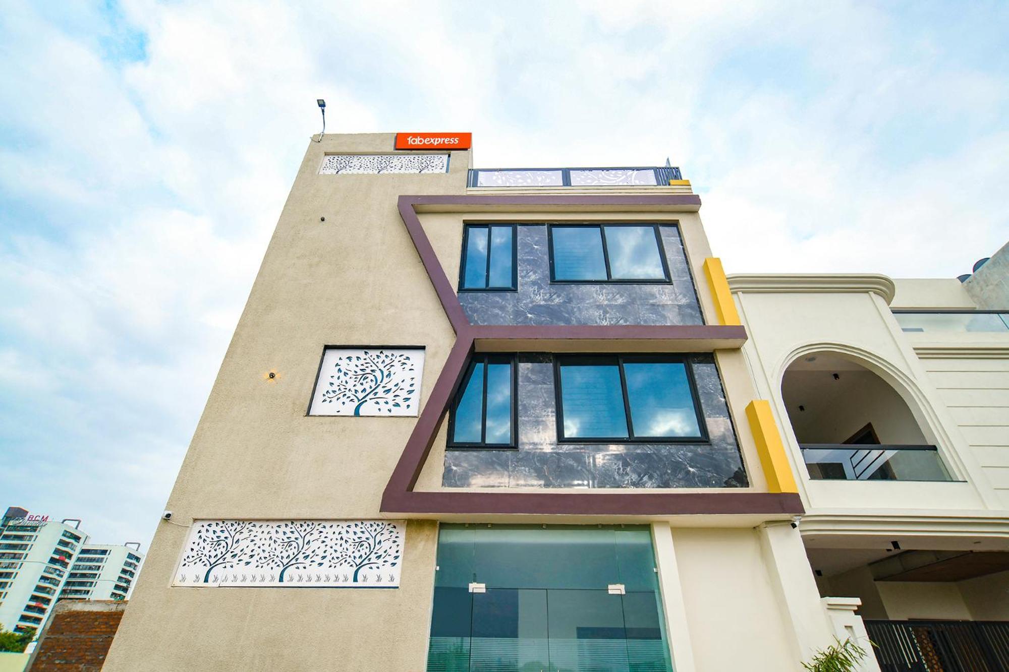 Fabhotel Dream Paradise Indore Exterior photo